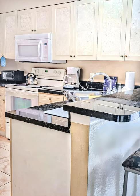 Entire Rental 3-Br Minutes From Disney X8 Hot Tub Apartment 2204 Ορλάντο Εξωτερικό φωτογραφία